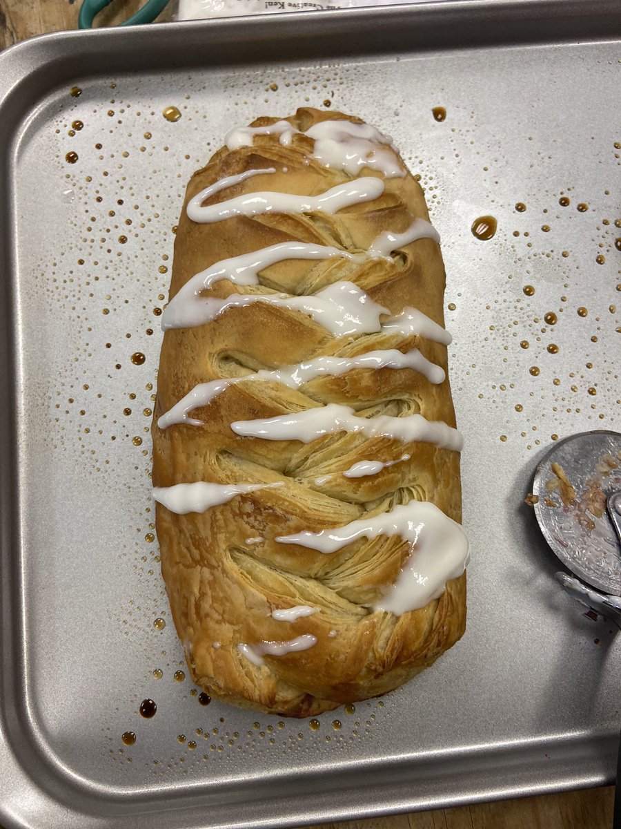 jen acome tweet media