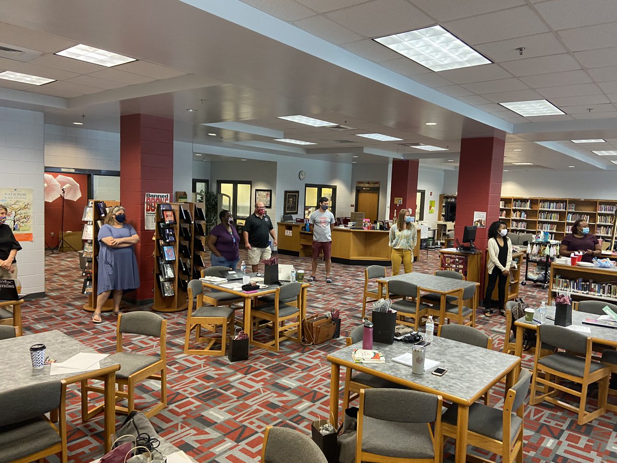 jen acome tweet media