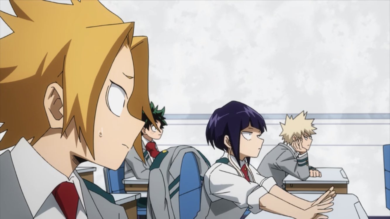 れん 落ち着こう 雄英白書2巻のような突然の上耳投下に備えよう さあ今のうちに3期4期のベスト上耳ショットを補給しましょう 1枚目 ミリオに一緒に縛られてちょっと気まずい上耳 2枚目 じろの異変に気づく上鳴 3枚目 言わずもがな 4枚目 史上最強の