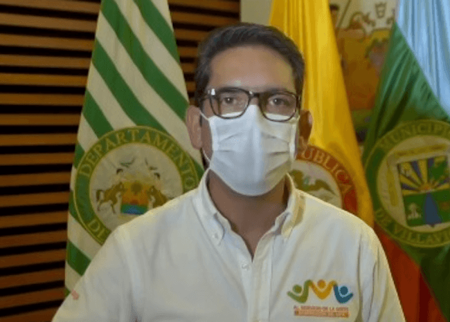 BluRadioCo's tweet photo. “Si ven un atraco, atropellen a los ladrones con su carro”: gobernador del Meta https://t.co/080BpnLCVw #MañanasBLU https://t.co/dr4NTFMK2c
