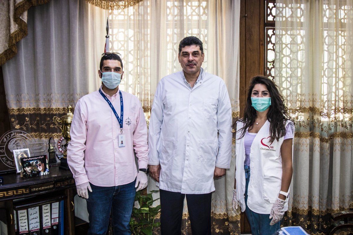 SOSCdOrient's tweet photo. 🇸🇾 #ProjetsSOS en #Syrie - Donation des masques chirurgicaux et des gants aux hôpitaux d'Alraja'a et d'Al-Razi à #Alep, en partenariat avec la Syria trust for development.
👉Soutenez nos actions de santé, faites un don : https://t.co/Dbaye7KTjJ https://t.co/OPt9Mufm76