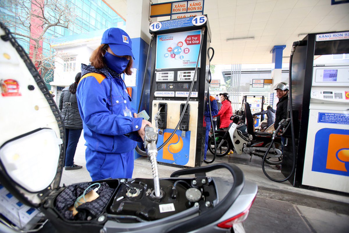 Hanoitimes2's tweet photo. Japan-based Eneos plans to acquire US$28-million stake of Vietnam Petrolimex #Vietnam #Japan #Petrolimex #Eneos #NipponOil #stakeholding #sharesAcquisition #HOSE #petroleumDistribution 
https://t.co/xxtMUI2wl7 https://t.co/H3sZIgLgiI