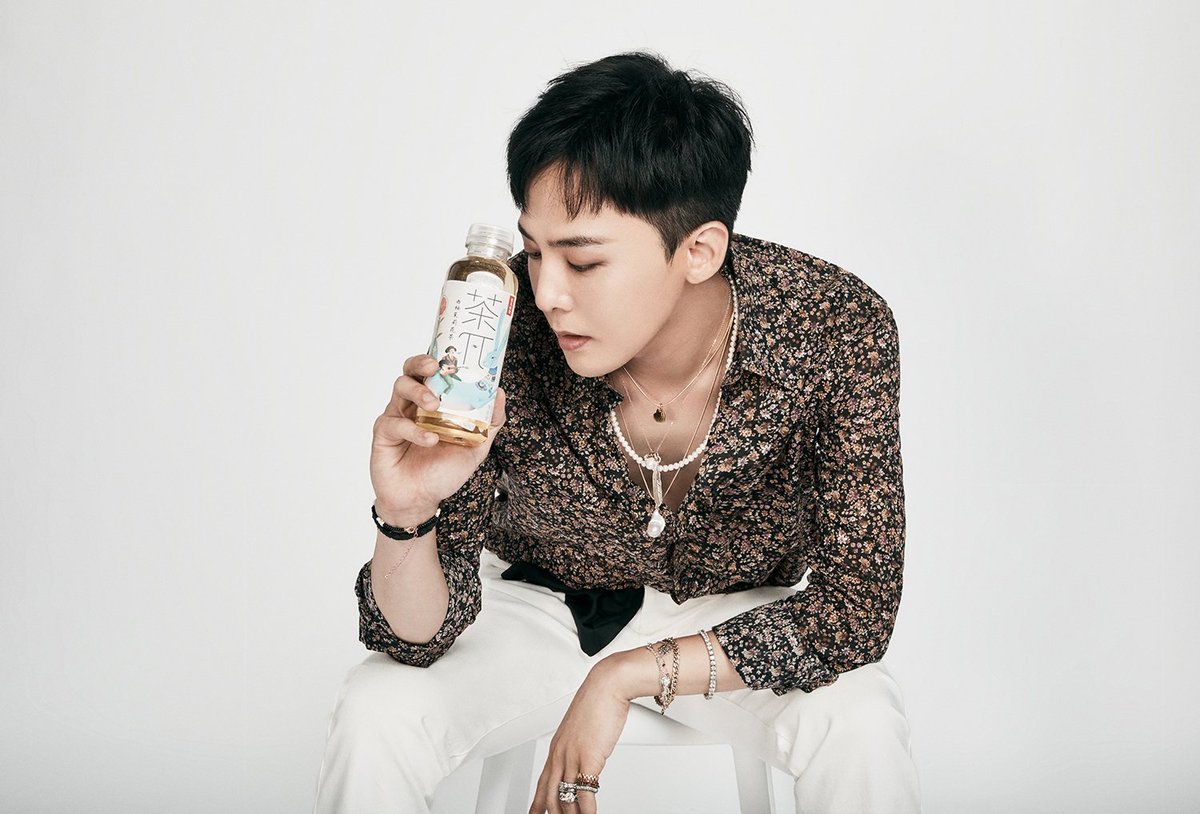 _bbislife_'s tweet photo. 🎉Eventพิเศษจากชา农夫山泉茶派 เนื่องจากวันเกิดGD
📍ปลดล็อคสี่ รถไฟใต้ดินหางโจว
📍ปลดล็อคห้า รถไฟใต้ดินเซิ้นเจิ้น
🥰อย่าลืมรอติดตามดูกันน๊าา
#GDRAGON #BIGBANG #จียง #บิ๊กแบง #HAPPY818GDAY #GD #GDxTea #GDTea
#HappyKWONJIYONGDay
#Happy818KwonJiyong https://t.co/Ad2PjhAqPy