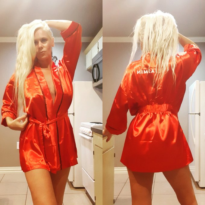 Got a cute swagger package from my new business partners.  Looking forward to rocking this today.  Its<a href="/tag/xvidchat"class="tags"><span>#xvidchat</span></a>