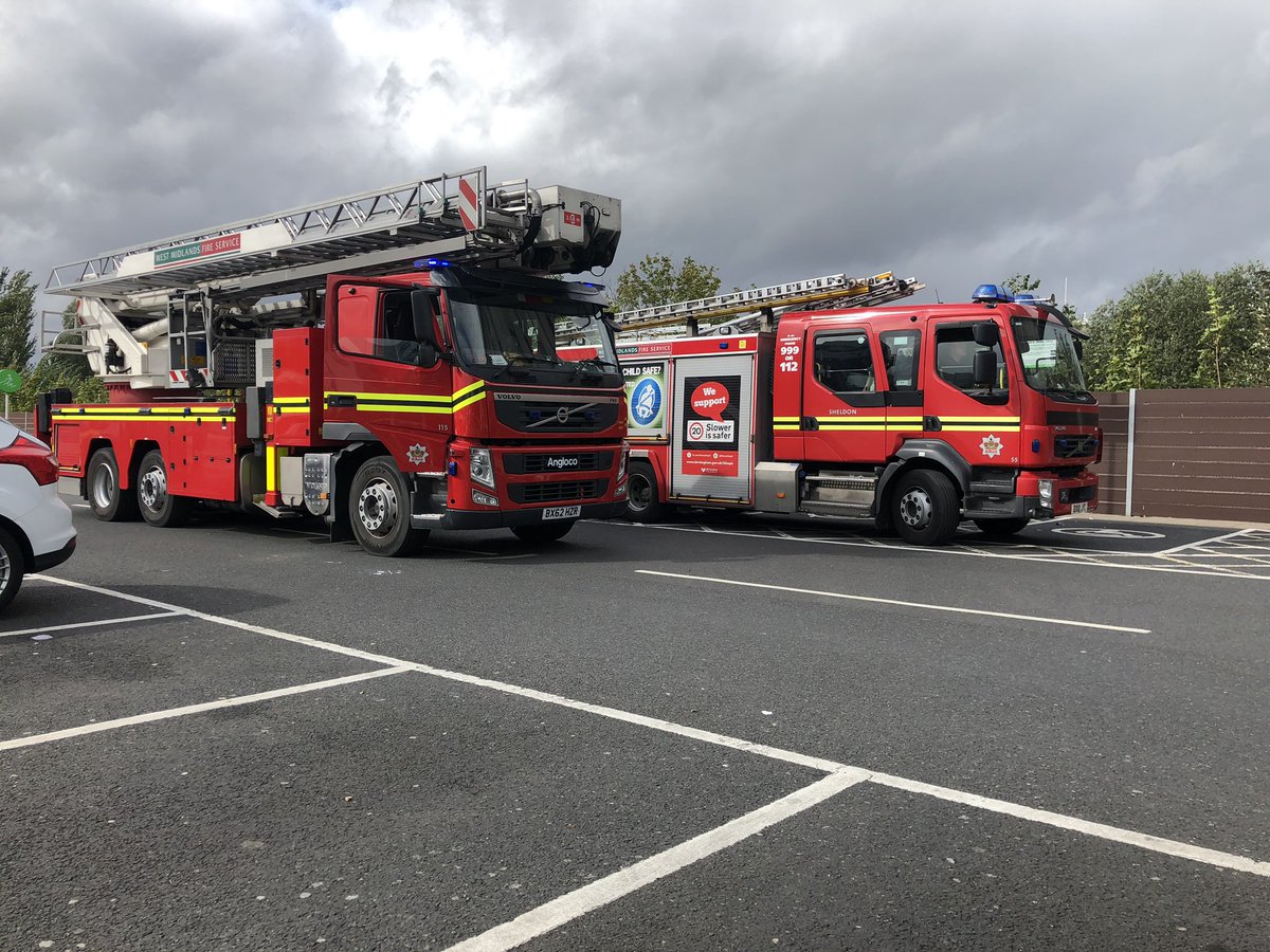 WMFSSheldon's tweet photo. Green Watch were called to a structure in a dangerous condition with a metal canopy hanging loose, 2 had already fallen off. Thanks to @HighgateFire for their help with the HP, both crews made the building safe without any member of the public getting hurt. #KeepingCommunitySafe https://t.co/Zy3aLnobFN