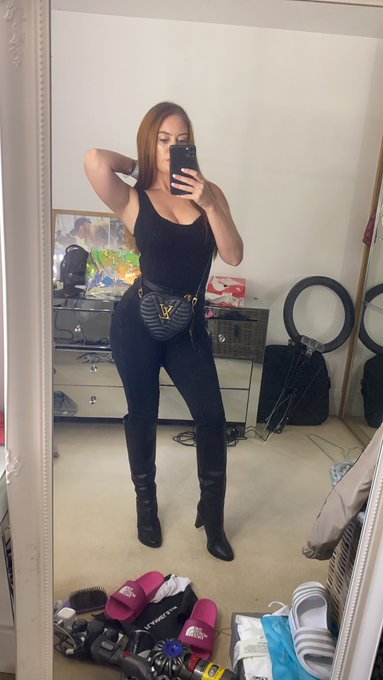 Dinner date with Monika ❤️ https://t.co/Ldiowt15Si<a href="/tag/ibiza"class="tags"><span>#ibiza</span></a>