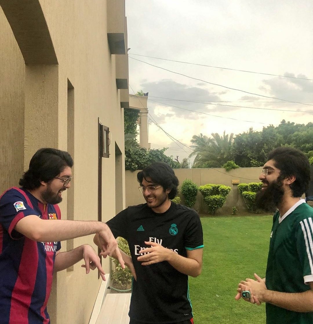 SaifJunaidJ's tweet photo. Pregame Strategising with @BaburJamshed and @taimur_junaid https://t.co/U3NpawoLO2