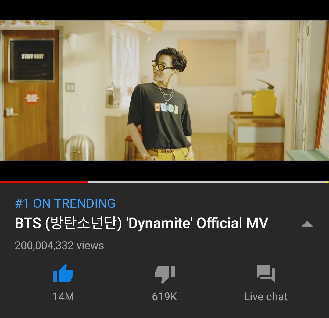 'Dynamite' by @BTS_twt has already surpassed 200M views in just 4 days and 12 hrs. It is now the fastest MV in Youtube history to reached this milestone. We did it armys!💜 #DynamiteParty200M