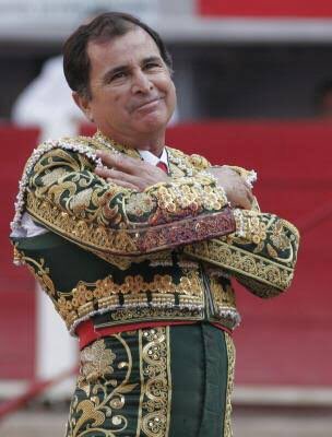 Un día como hoy 25 de agosto pero de 1949, nace en Guadalupe, Nuevo León, el matador de toros Eloy Cavazos.