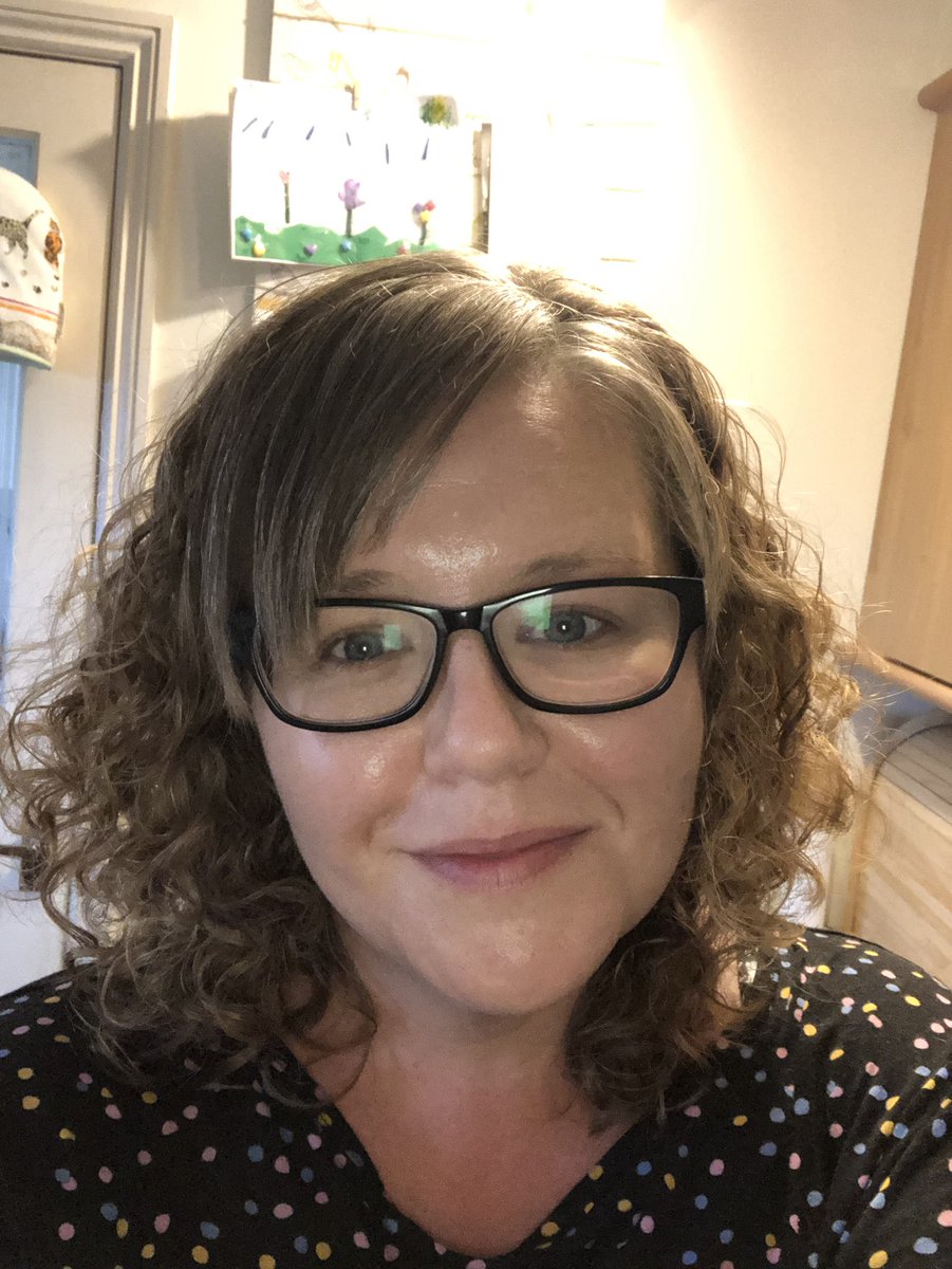 KA_star_reader's tweet photo. Classroom is sorted, new notebooks have been purchased and hair has been cut. I’m ready! #BringItOn #readyforthenewterm https://t.co/dgHMXY5SBs