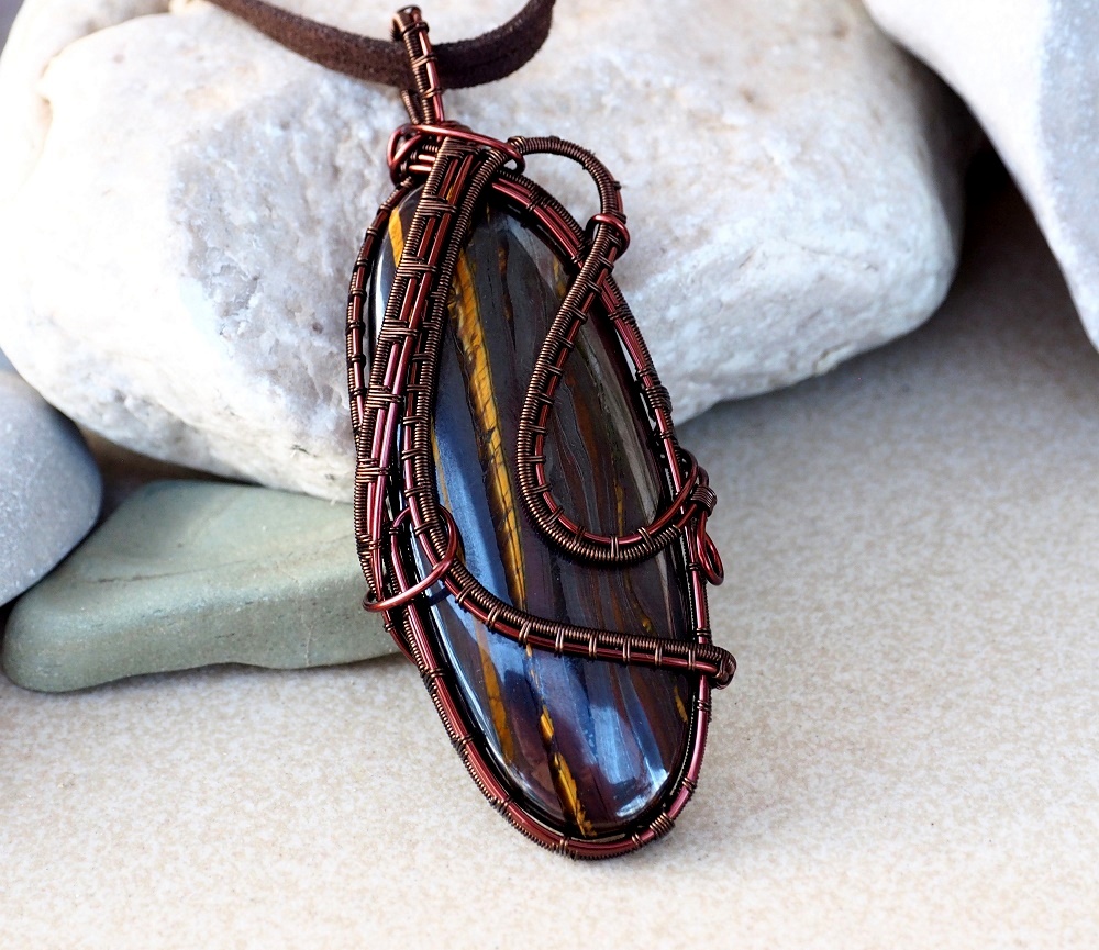 etsy.com/listing/261974… #iron #tigereye #gemstoneplace #gemstonejewelry #handmadejewelry #largependant #birthdaygift #Pendant #wirewrapped #wireart