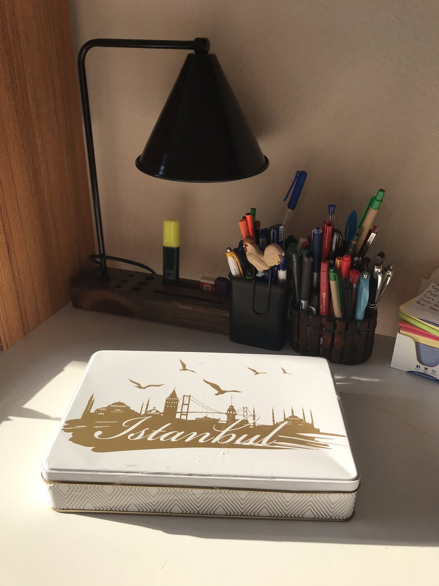 Agra Berjer Bi Kutu Mobilya