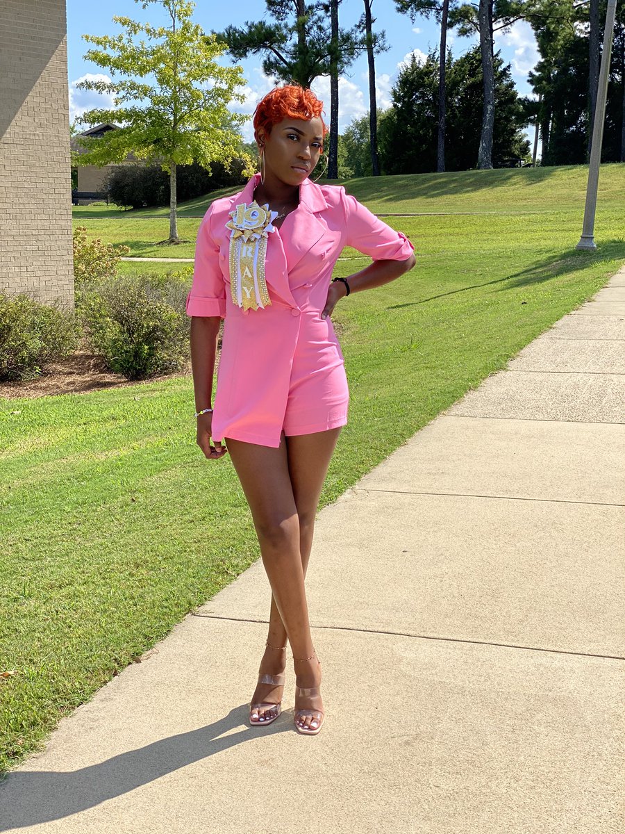 xraylaaaaaa's tweet photo. POP UP😈, GUESS WHO?💕 #8.22🥳 https://t.co/xBFfkYRJAs