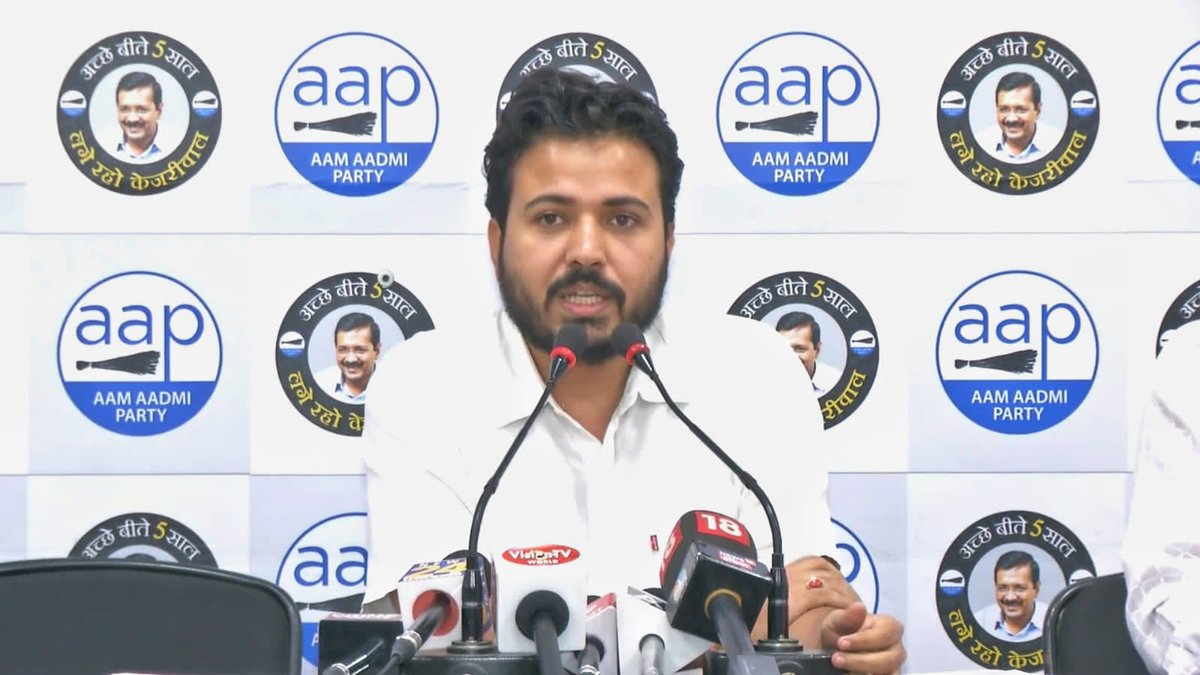 ipathak25's tweet photo. मच्छरों को मारने के लिए इस्तेमाल होने वाली दवा की ख़रीद फ़रोख़्त में घोटाला उजागर हुआ है।

उस समय आदेश गुप्ता जी स्वयं स्टैंडिंग कमेटी के मेंबर थे। 

@adeshguptabjp जी, इस घोटाले में भारतीय जनता पार्टी की क्या भागीदारी रही है? https://t.co/V3UoqGyJqO