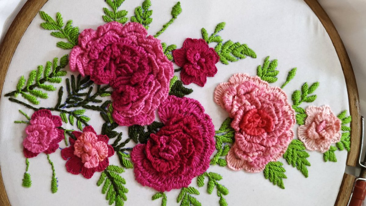 Hand Embroidery:Cast On Stitch / Brazilian Embroidery Flower Stitch youtu.be/HauEQaK8zeI 

Must watch Hand Embroidery Design 
#handembroidery #embroidery #flowers #embroideryflowers