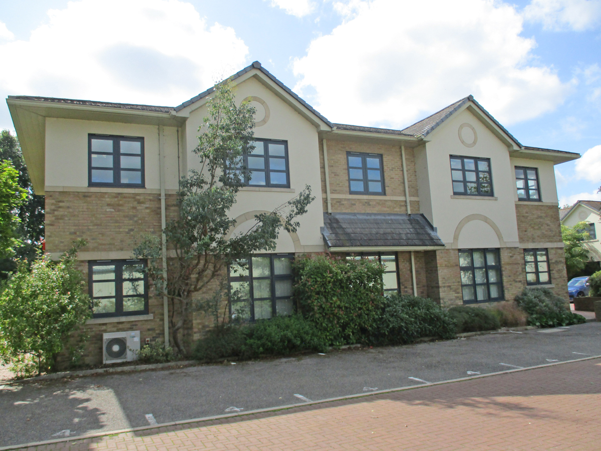 Parfitt Cresswell, a firm of solicitors with 8 offices in the South including Windsor, Haywards Heath, Fulham, Edenbridge and Tunbridge Wells have secured new office premises in #Uckfield at Kingfisher Court on the Bellbrook Estate. bit.ly/2YzNf4t