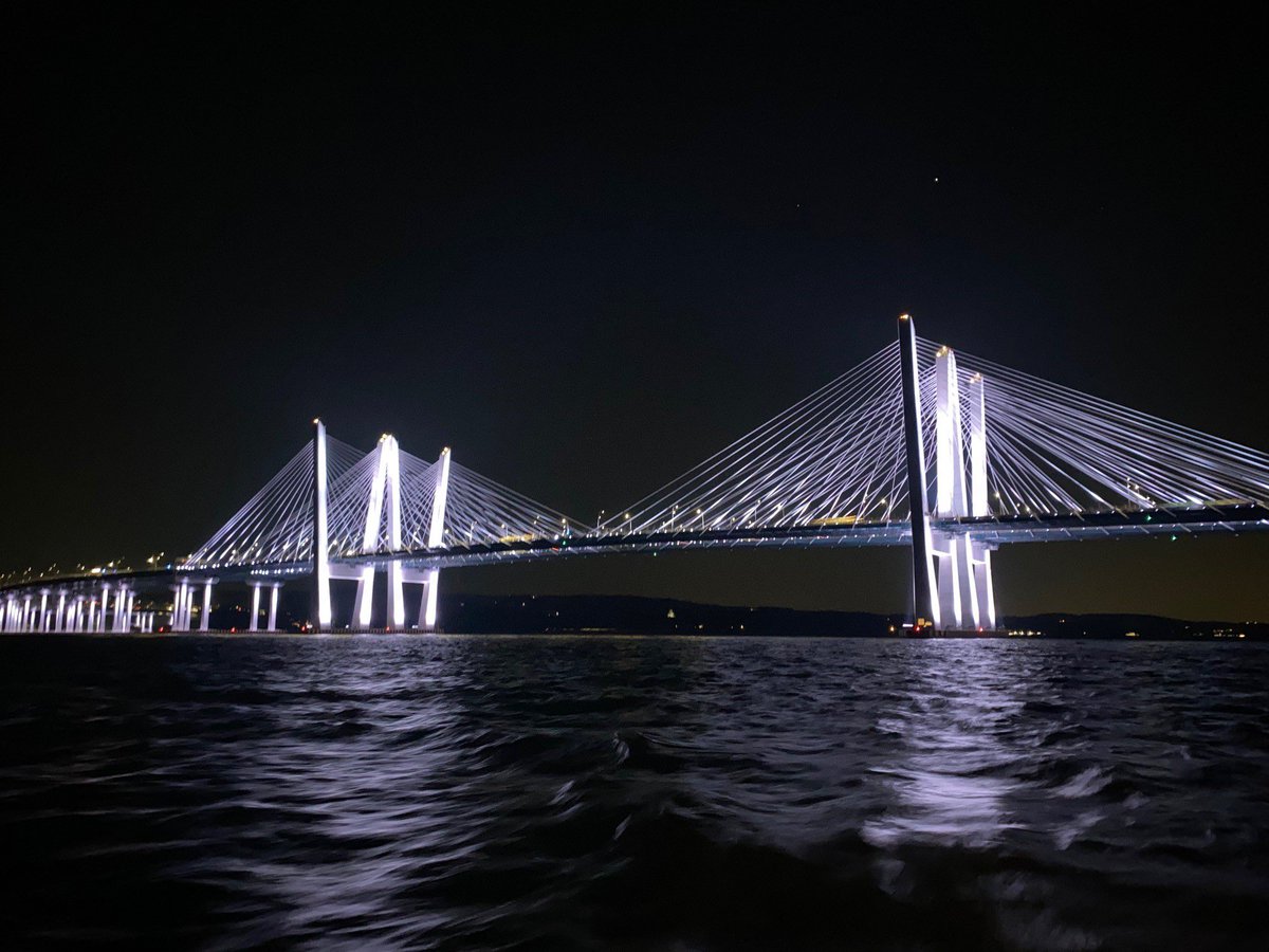 normandeauassoc's tweet photo. Check out these great shots of our team conducting nighttime trawl surveys on the Hudson River. #Normandeau #fieldphotos #trawlsurveys #nighttimework #moonlight #bridges https://t.co/gKQAYkqpa2