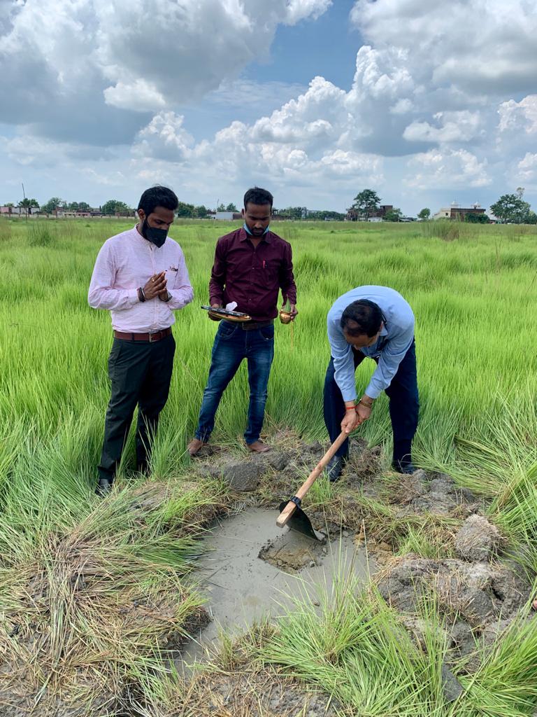 AAI_Official's tweet image. Bhoomi Pujan for the Construction of new Interim Terminal at Kushinagar International Airport was held today in the presence of Sh. Bhupendra Chaudhry, DM, Kushinagar; Sh. A. K. Dwivedi, Airport Director, Gorakhpur &amp;amp; Kushinagar and other #AAI officials.