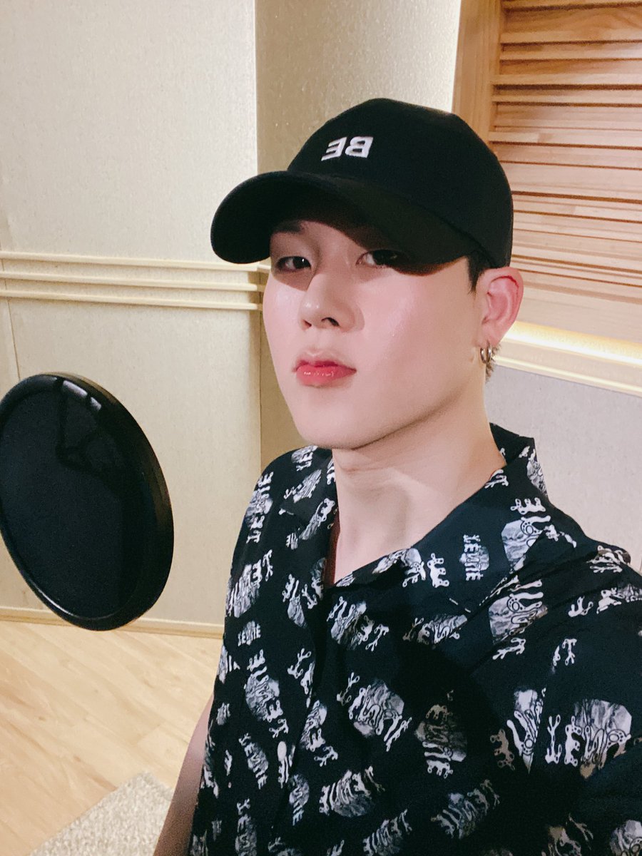 OfficialMONSTAX's tweet photo. [#주헌] 좀 많이 지났지만 복면가왕 3라운드에서 부르려고 했던 발라드.. 많이 부족하지만 최선을 다해봤어.. 몬베베가 좋아했음 좋겠고 다음엔 다른거 다 해봐야지 ㅎㅎ 발라드 어렵다.. https://t.co/jiiaNdvqGm