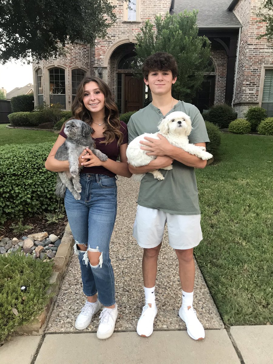 DawnTongish's tweet photo. Off to a great start! First day was a good day for @DaneDelugo and @DelugoDillan - Hereβs to a super rest of the year! Youβve got this Dragons! ππ€ #DragonsFirstDay20 https://t.co/zAC5r98AVn