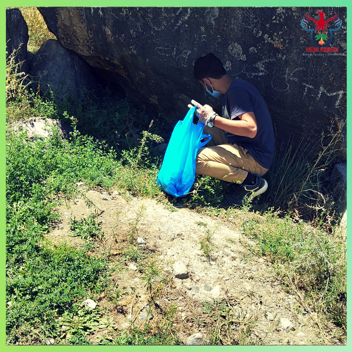 shaperscircle's tweet photo. Proud of our team Skardu Anchan that carried 5th drive under ACFP’20 at Manthal Buddha rock which is an ancient archealogical site situated in Skardu Valley, history date backs to 8th Century .
#ACFP2020 #Act4Nature #ActClean #Youth4Environment https://t.co/NjKQyW9aU1