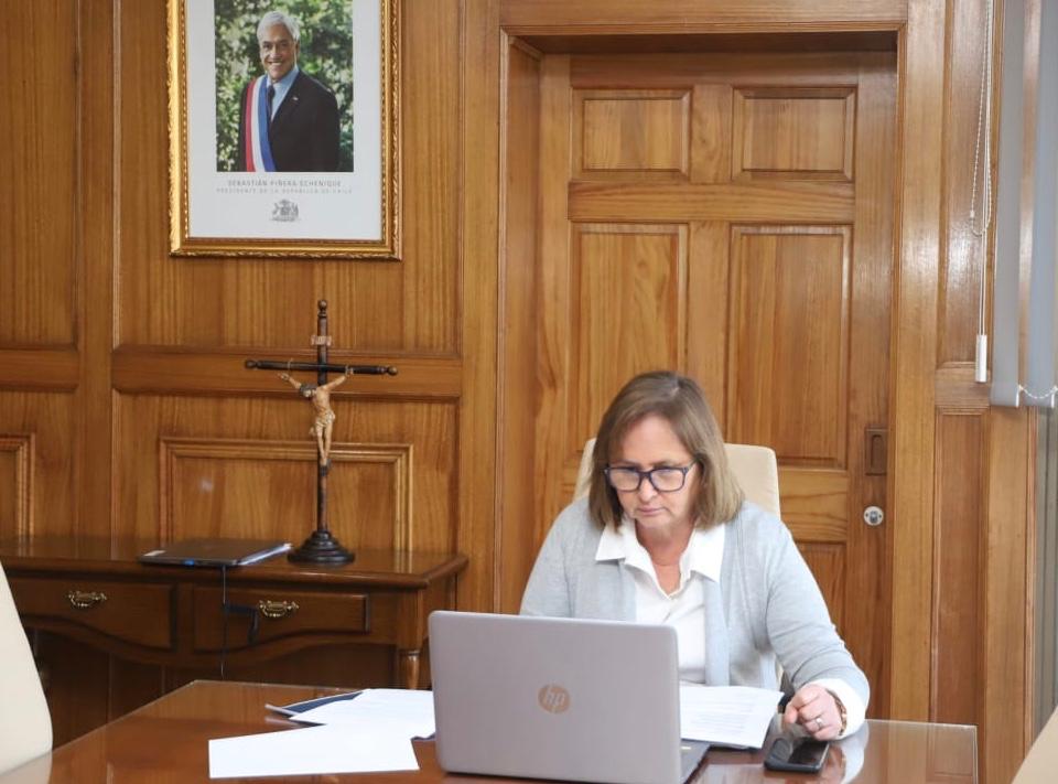 Junto con atender la pandemia, nuestro trabajo y preocupación también está en reactivar la economía y generar empleos, por eso sostuve reunión de trabajo con el Ministro <a href="/LucasPalaciosC/">Lucas Palacios</a>, en un trabajo intenso que seguimos en equipo, como nos ha mandatado el Pdte. <a href="/sebastianpinera/">Sebastian Piñera</a>