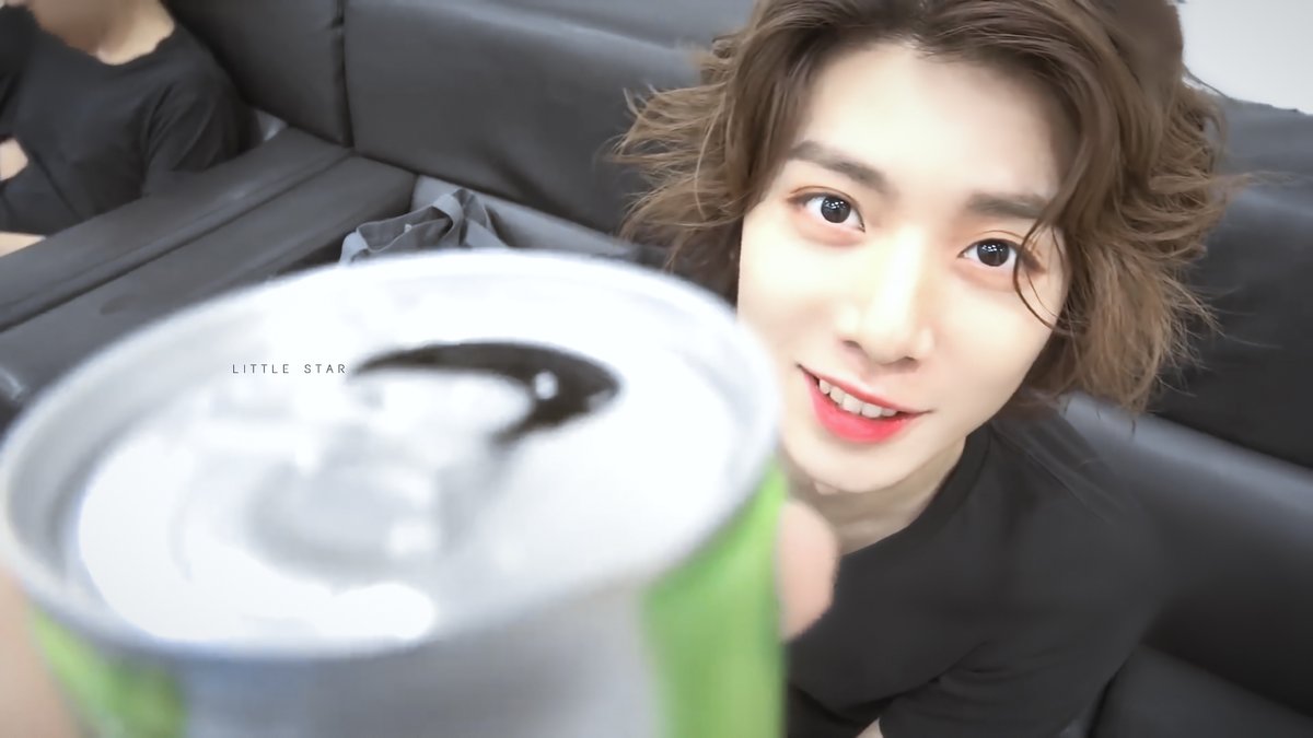 LittleStar_hwi's tweet photo. 180912 / 멤버 탐구생활
#휘영 #김영균 #김휘영 #SF9   #HWIYOUNG https://t.co/gFDzV8v0yN