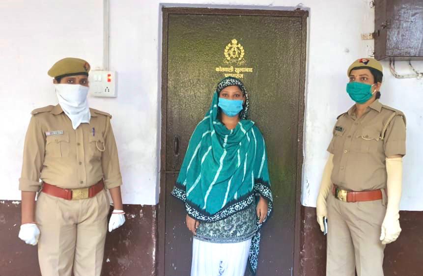 MODIfiedVikas's tweet photo. #ArrestHeerKhan finally arrested. https://t.co/fgXIyhrPuK