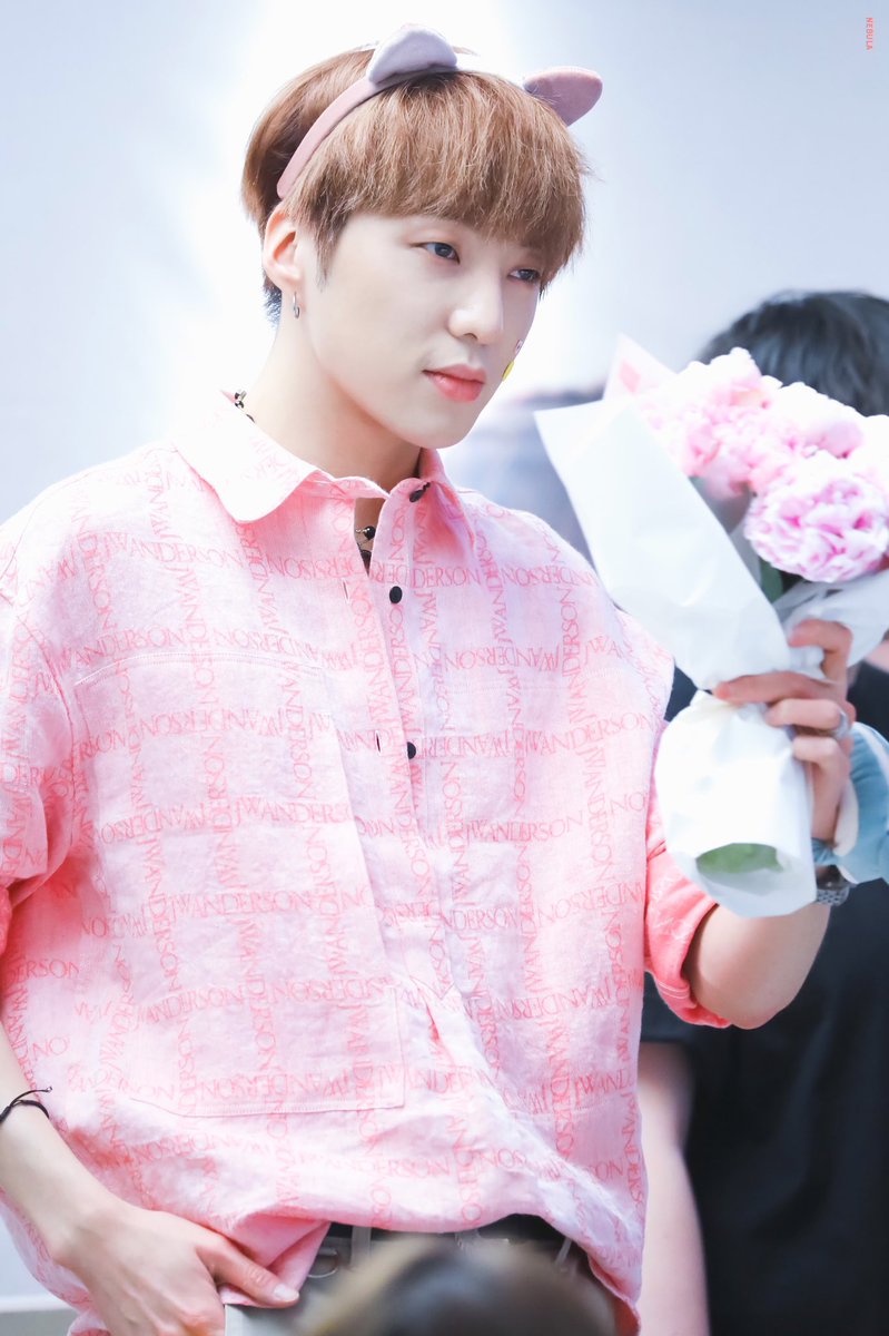 ☾ ​​​

#강승윤 #위너 <a href="/official_yoon_/">official_yoon_</a>