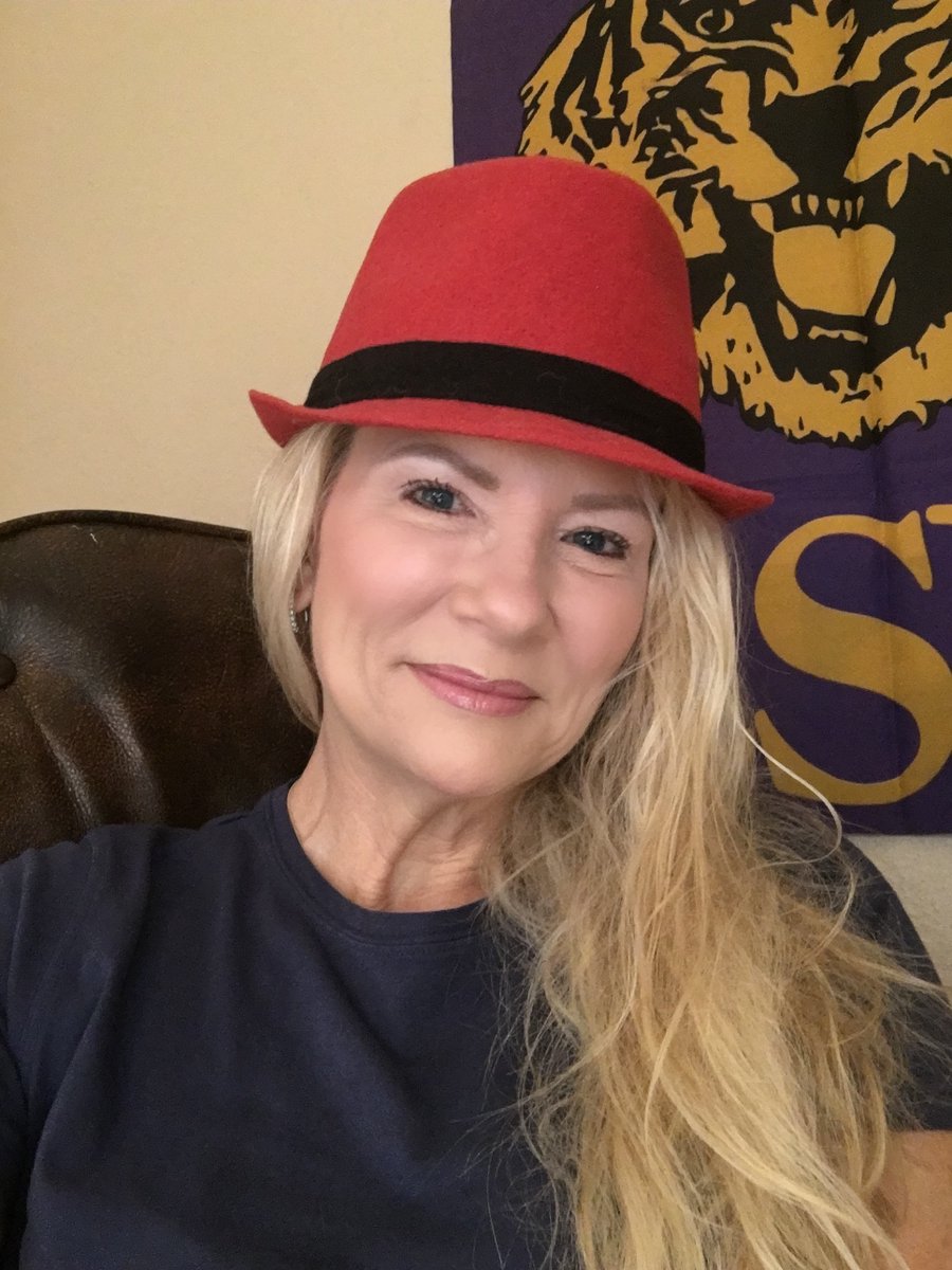 StarrPriss's tweet photo. Hat Day! @LamarMS #LMStogether #Lamarspirit https://t.co/G9BBDjmjJf