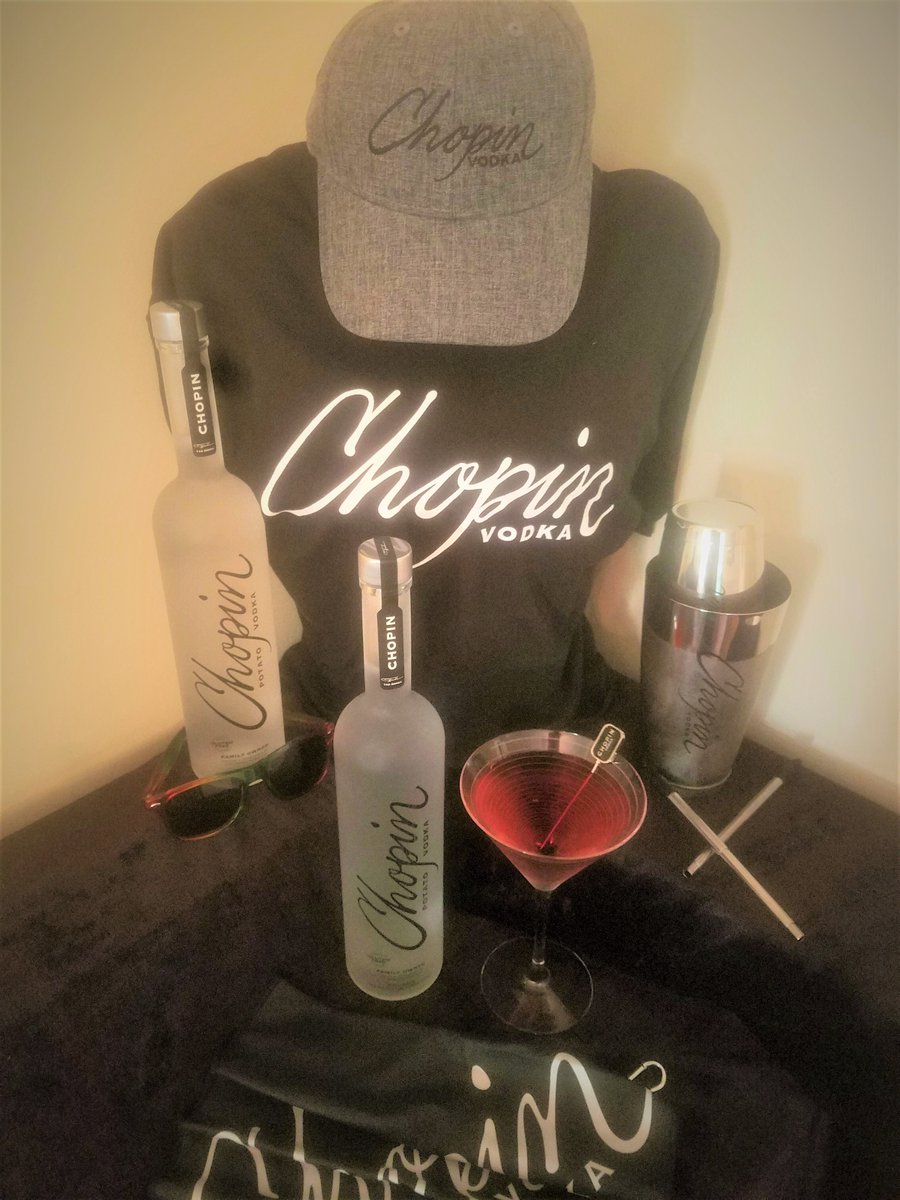 Allergictravelr's tweet image. Have you entered our giveaway yet?What are you waiting for?Prize includes shakers, t-shirts, etc. We'll also be giving away a set of chef cards &amp;amp; a mask. Rules? Simply RT. Winner announced 8/27. #allergictraveler #giveaway #foodallergy #chefcards #vodka #chopin Must be 21 yrs +