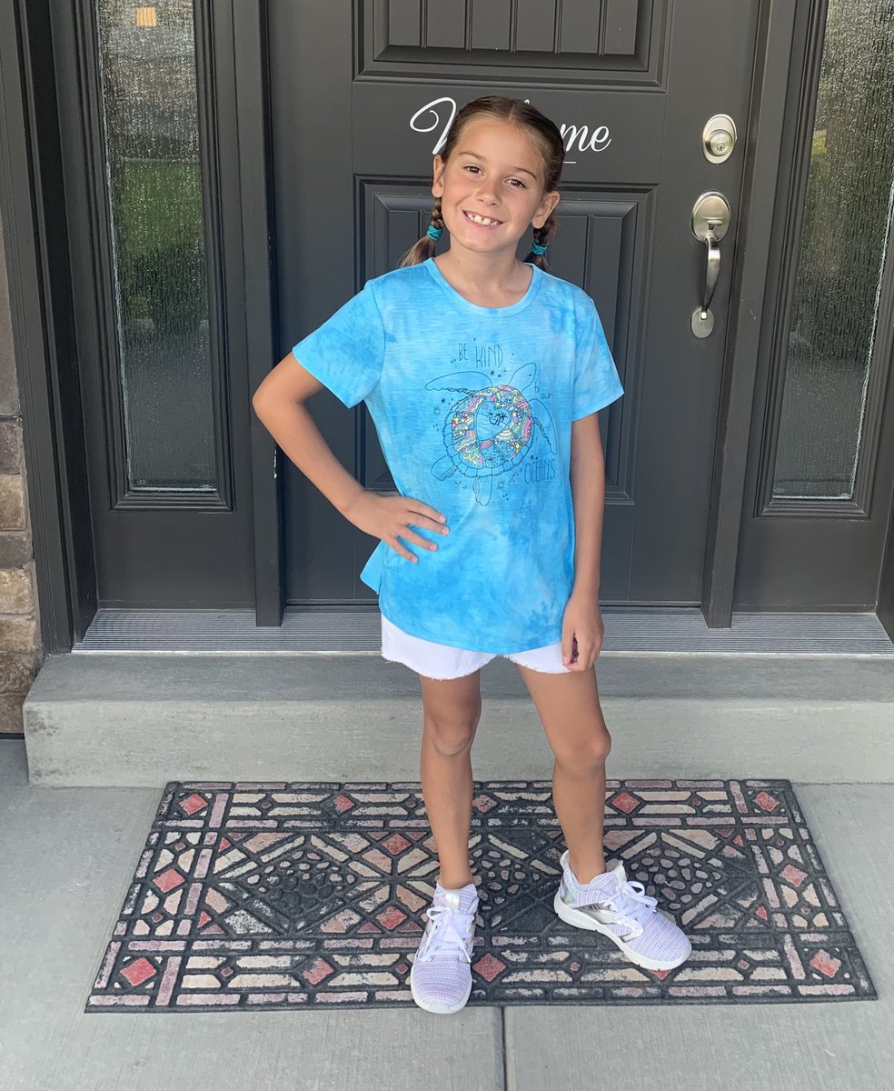 First day of school 📚📝

Ian-12th grade
Tyler-10th grade
Olivia-3rd grade