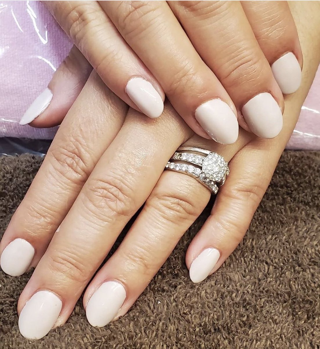 Is it time for a new set? Check out <a href="/SalonLofts/">Salon Lofts</a> next time you are wanting to get your nails done!💅🏼