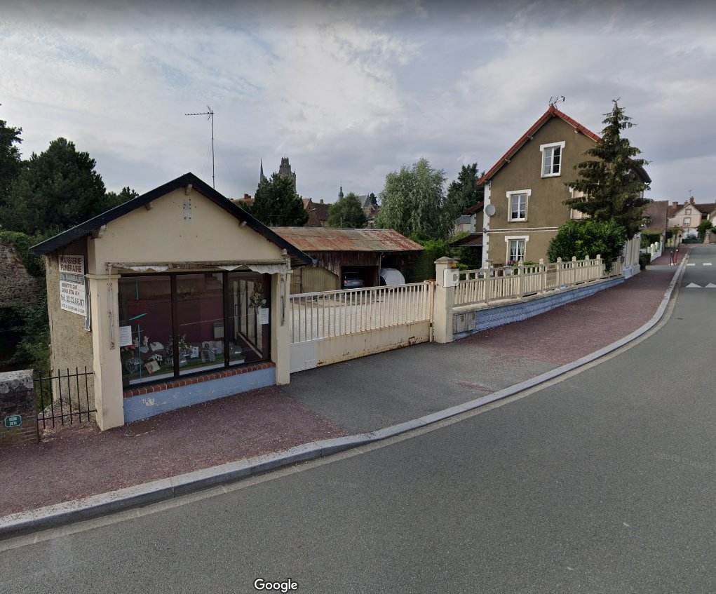 On August 16th, they are moving to a basement of a local stonemason (maybe the place below). But the next day, August 17th, Hector and 5 of his companions are arrested by the Germans.