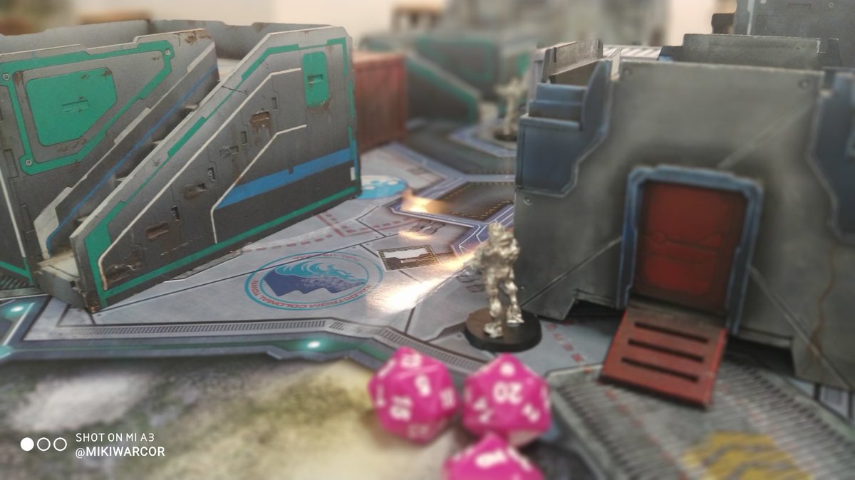 Mikiwarcor's tweet image. Demos de @InfinityTheGame en @CafeGts #infinitythegame #infinityn4 #infinitycodeone