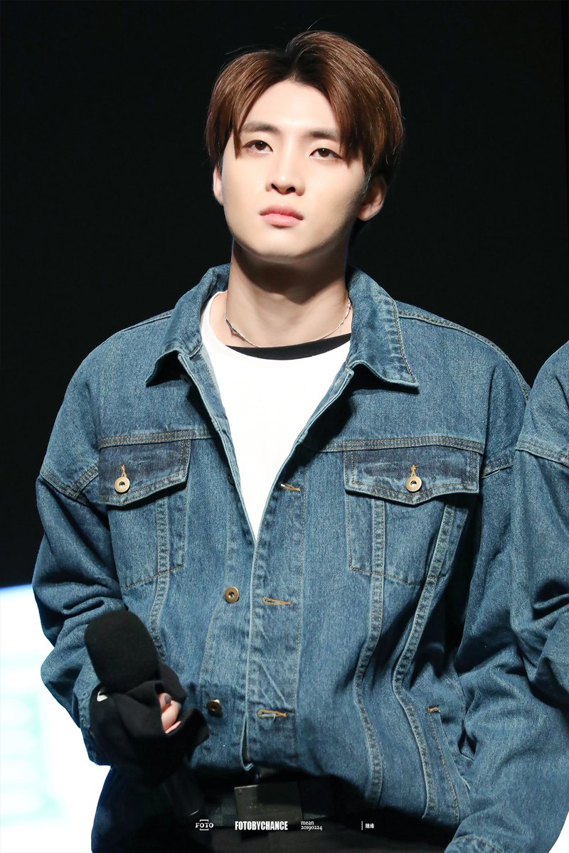 FotoByChance's tweet photo. 20190224 FM in Xiamen 彩排
没有手

#m34nismind 
#M34NION https://t.co/oyf6PQEcHM