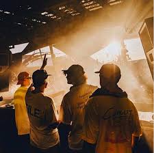 <a href="/NTEIBINT/">NTEIBINT</a> 's track 'Love Is Everywhere' is gaining traction worldwide on Spotify, with the original featuring on Onda Indie and Russia's 'Ветер в волосах' playlist, and the <a href="/satinjackets/">Satin Jackets</a> remix featuring on Keinemusik! 

@eskimorecords!