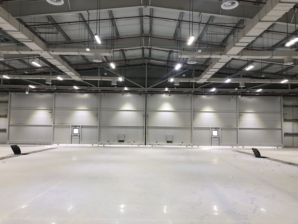 Great to see the completion of this project - 2 sets of our Esavian Type 126 Sliding hangar doors, 30m wide x 5.6m high recently installed for Calidus LLC at Al Ain International Airport. #aviation #hangardoors #slidingdoors #abudhabi #uae #B250aircraft 🛩