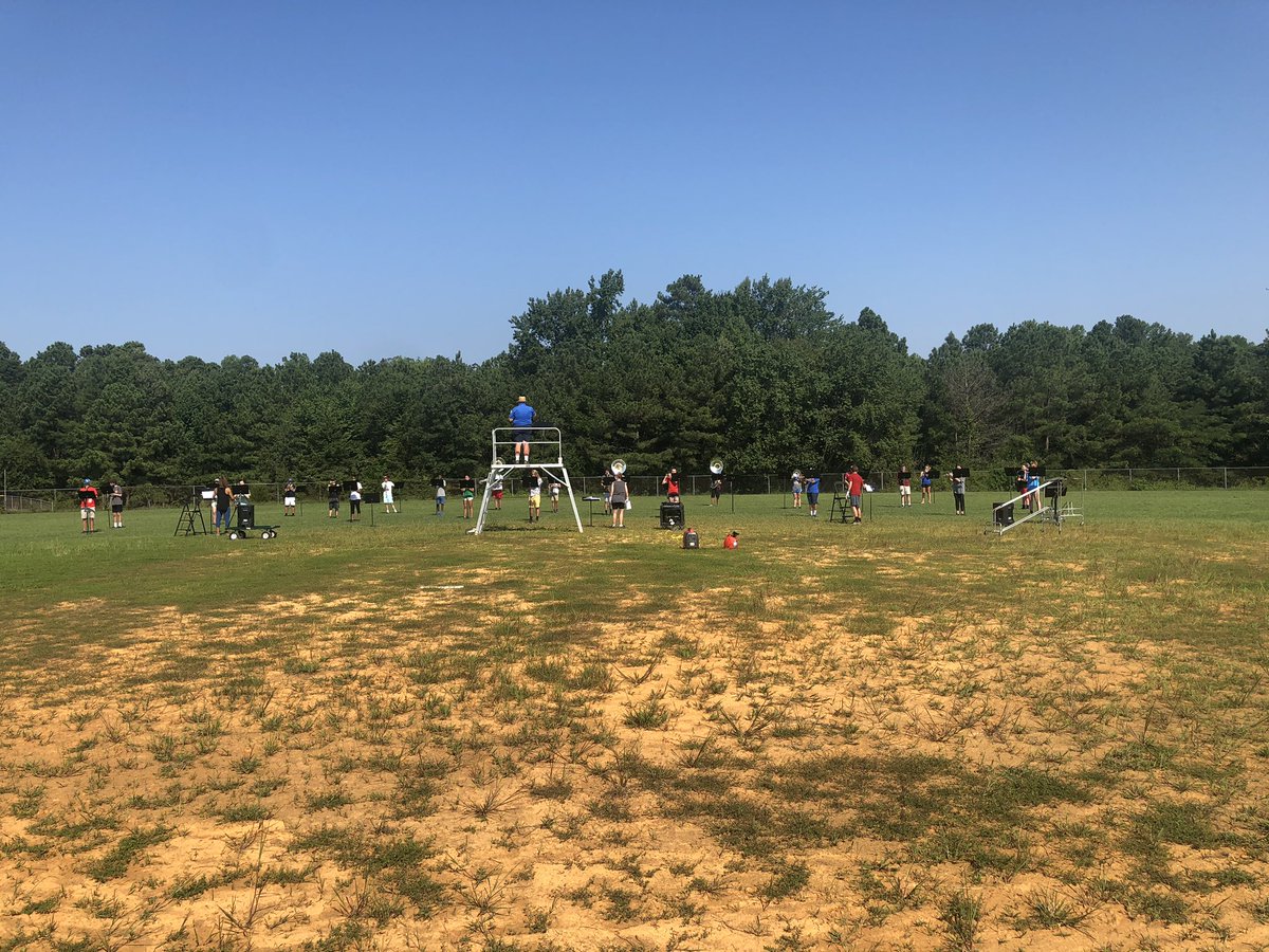Check out the 10th grade winds today at rehearsal! #sociallydistant  #makingmusicagain  #atlee2k20 <a href="/ATLRaiderNation/">Atlee High School</a> <a href="/HCPSMUSIC_THTR/">HCPS Performing Arts</a>