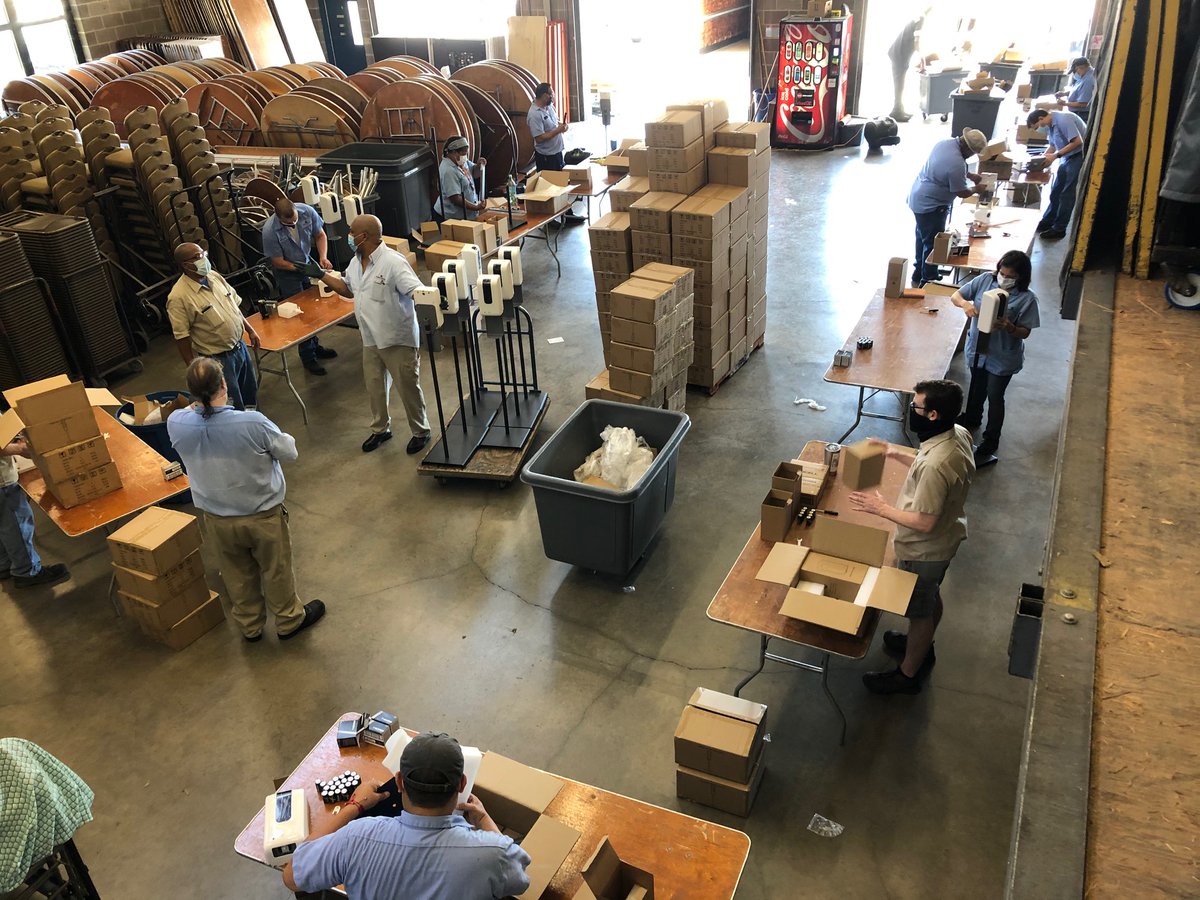 UTOperations's tweet photo. Proud we helped make UT safe/ready! We're committed to #ProtectTexasTogether! We sanitized spaces, flushed systems for water quality, increased outdoor air, prepped classrooms for social distancing, and set up sanitizing stations. Welcome, Longhorns!π€π§‘ #FASService #FASTeamwork https://t.co/gGyBYxHA4W