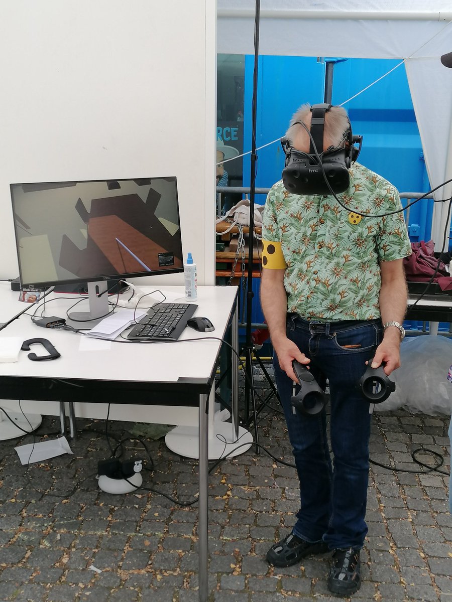 MUC_SciFi_Fest's tweet image. Virtual Reality für Blinde...? könnenwa och! Mit von der Party, die Südbayerische Wohn-und Werkstätten für Blinde und Sehbehinderte gGmbH – super stark, dass ihr uns besucht habt! 💪🙏💫 #MucSciFi #VR4all #a11yRocks PS: das Projekt #BIMVIP ist vom Forschungsteam der TH Nürnberg.