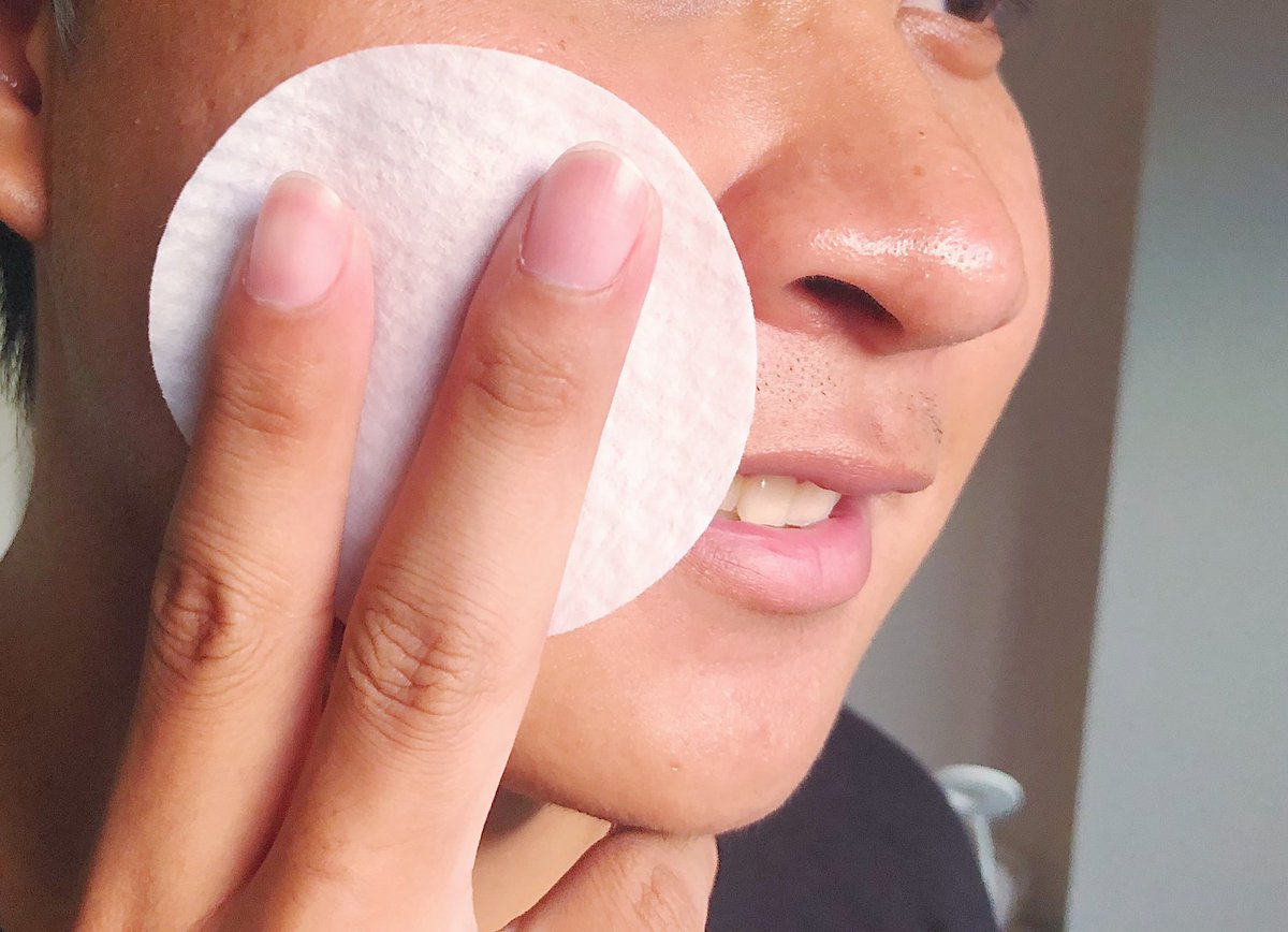 Donno_X's tweet photo. ไม่เชื่อก็ต้องเชื่อนะว่า หลังจากได้ลอง Another Bright cleansing Pad แผ่นเช็ดทำความสะอาดเครื่องสำอาง ตัวนี้แล้วชอบจริง แผ่นเดียวจบเลย ไม่ต้องหลายสเต็ป หาซื้อมาลองกันได้ที่ อีฟแอนด์บอย, Shopee, Beauti cool #anotherbright #eveandboy #ใช้ดีบอกต่อ https://t.co/eacHfgsnop