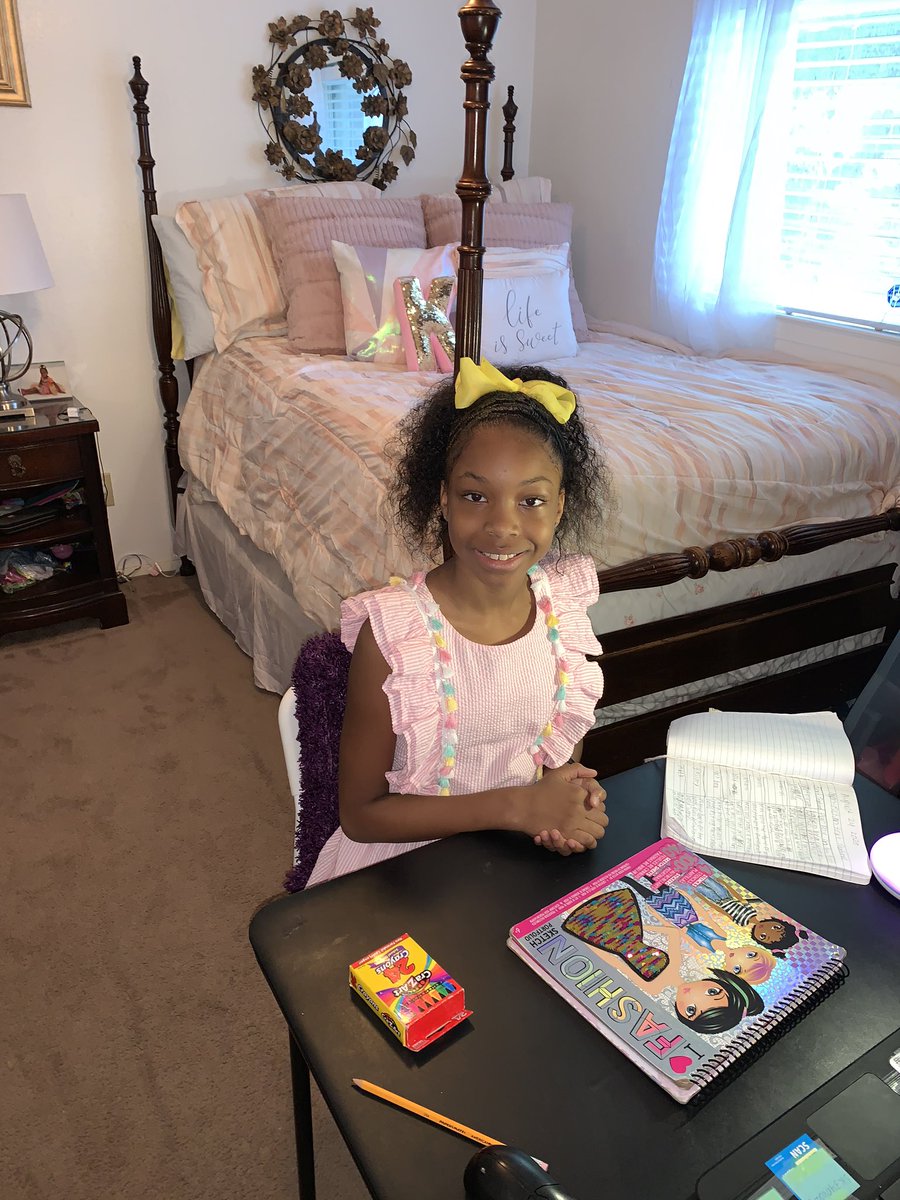 BrwnStallion's tweet photo. @SmithElem This Scotties scholar is ready for Virtual Learning. ๐ช๐พ#scotties,#springisd,#smithelem https://t.co/AuxNGXc4Nu