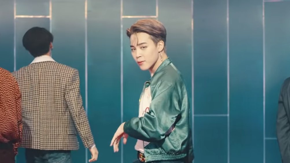 #DynamiteBsideMV #BTSDynamiteBsideMV #BTS_Dynamite #BTSARMY  
После этого клипа я заново влюбилась в Чимина😍😍😍