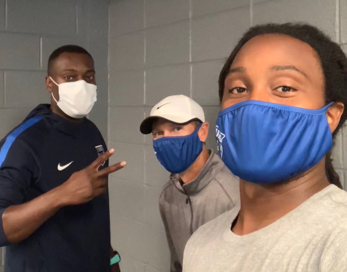 UNG_Nighthawks's tweet image. Way to #MaskUp, Nighthawks!! Let’s all #DoOurPart😷
