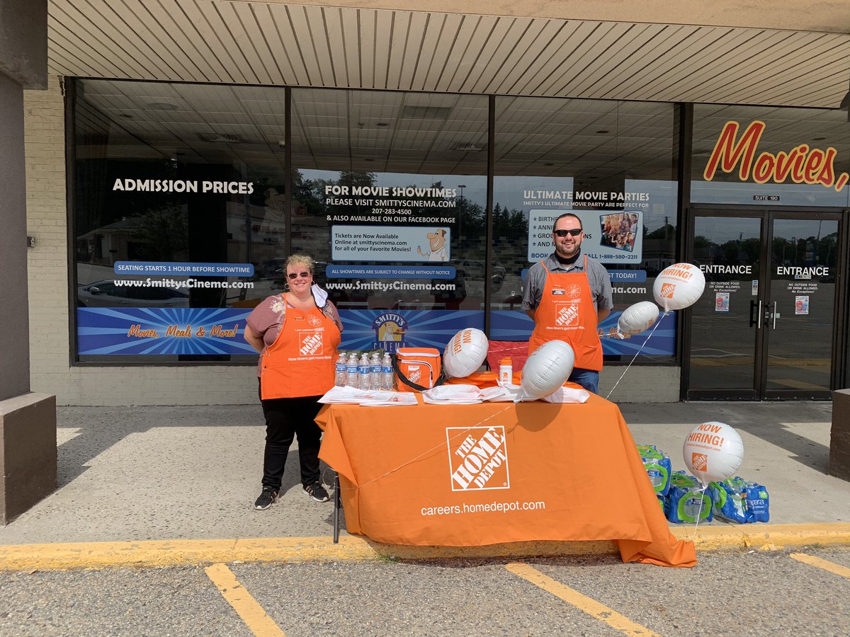 Come down to the Job Fair at 5 Points Plaza in Biddeford from 11:00-3:00 to find out about our great opportunities!  <a href="/JasonArigoni/">Jason Arigoni</a> <a href="/JPhillipsD176/">Jason Phillips</a> @2405ASDS <a href="/HJGelston/">Heather</a>