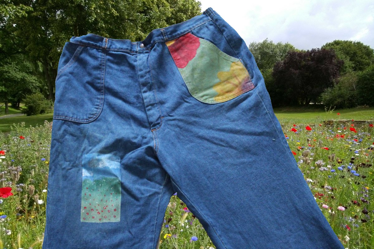 FLOWER FIELD JEANS - hand painted and thrifted - size W34" - €33 with free shipping to the Netherlands. International shipping possible https://www.etsy.com/listing/846876465/flower-field-hand-painted-jeans?ref=shop_home_active_7&frs=1
