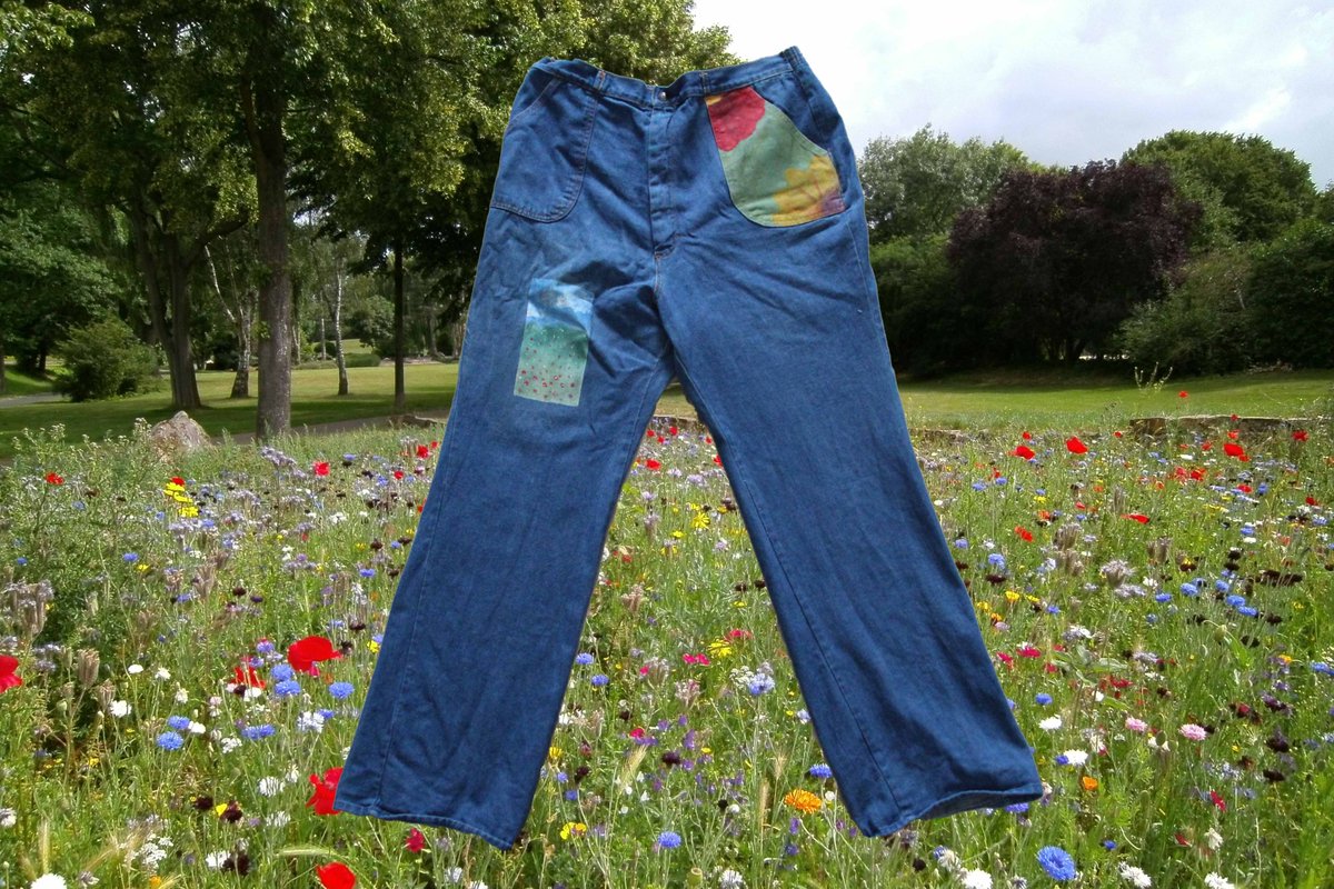 FLOWER FIELD JEANS - hand painted and thrifted - size W34" - €33 with free shipping to the Netherlands. International shipping possible https://www.etsy.com/listing/846876465/flower-field-hand-painted-jeans?ref=shop_home_active_7&frs=1