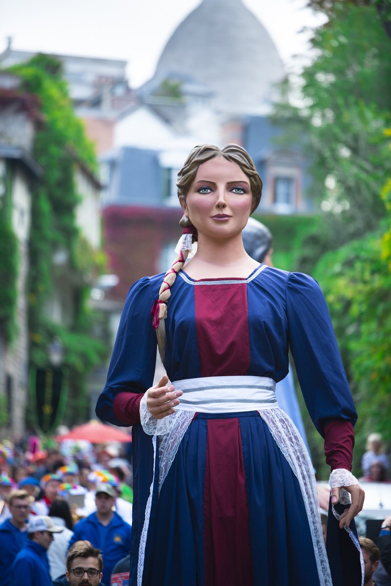 FDVMontmartre's tweet photo. 👉 LE GRAND DEFILE 👈
Nous vous attendons nombreux le samedi 10 octobre pour ce moment emblématique de la @FDVMontmartre ! 🍇
➡ + infos : https://t.co/hodzZEGgMj
#FDVM20 #mairie28 #paris18 https://t.co/qS5edPzuGI
