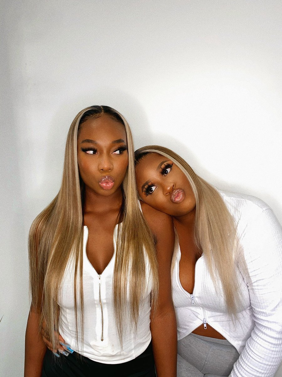 AdeolaPatronne's tweet photo. Terror twins https://t.co/7p4y6h4Im5